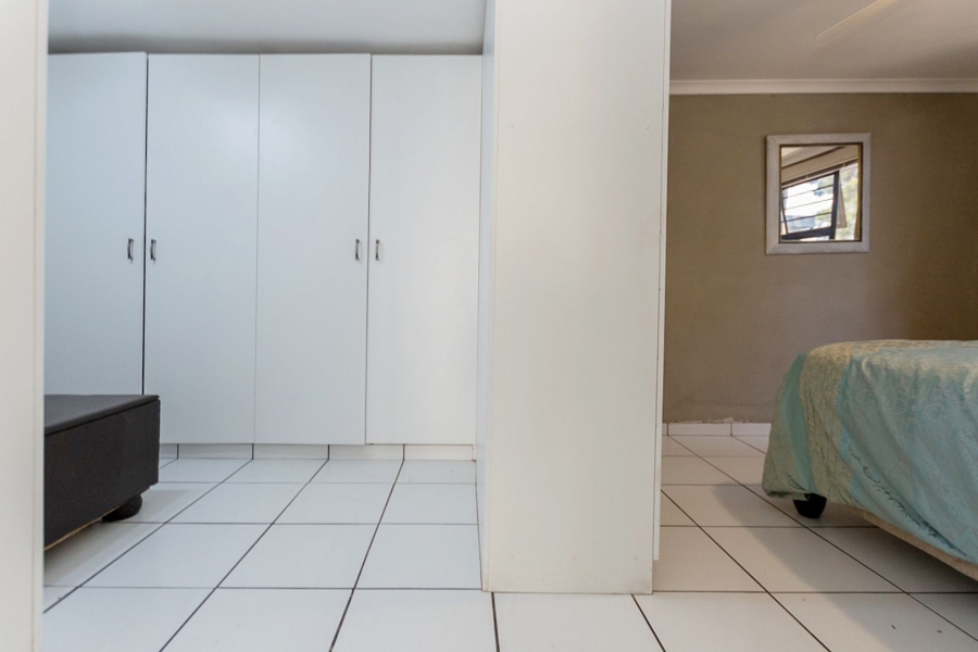3 Bedroom Property for Sale in Middedorp Western Cape